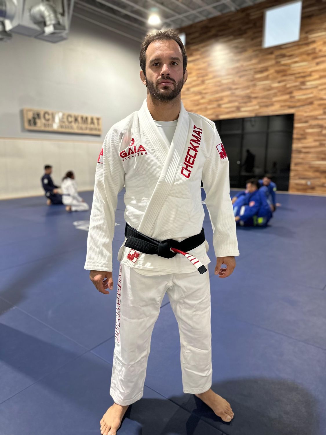 Adult Gi Checkmat Brentwood White/Red