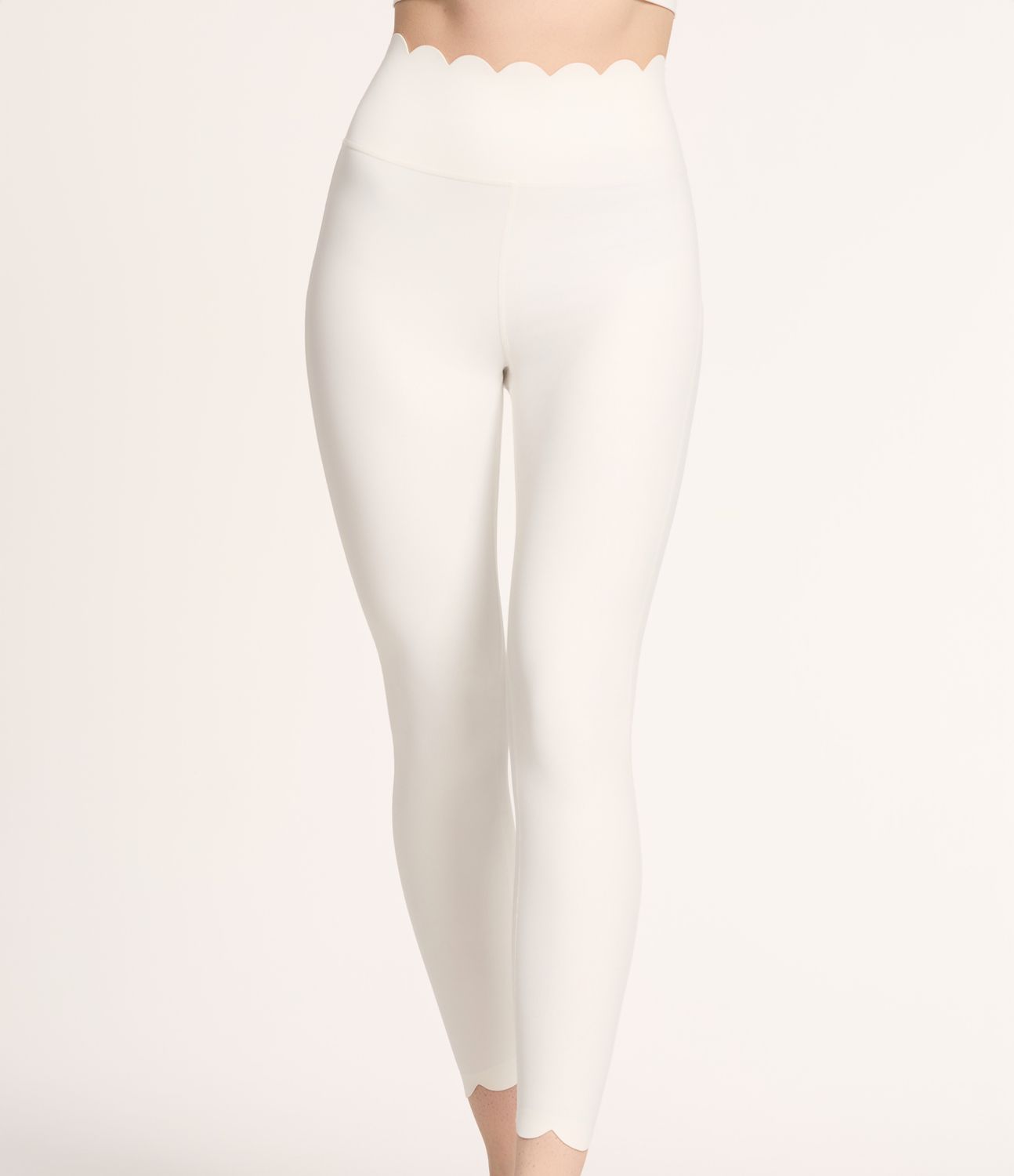Legginsy &quot;Scallop Elegance&quot; - Perłowa Biel