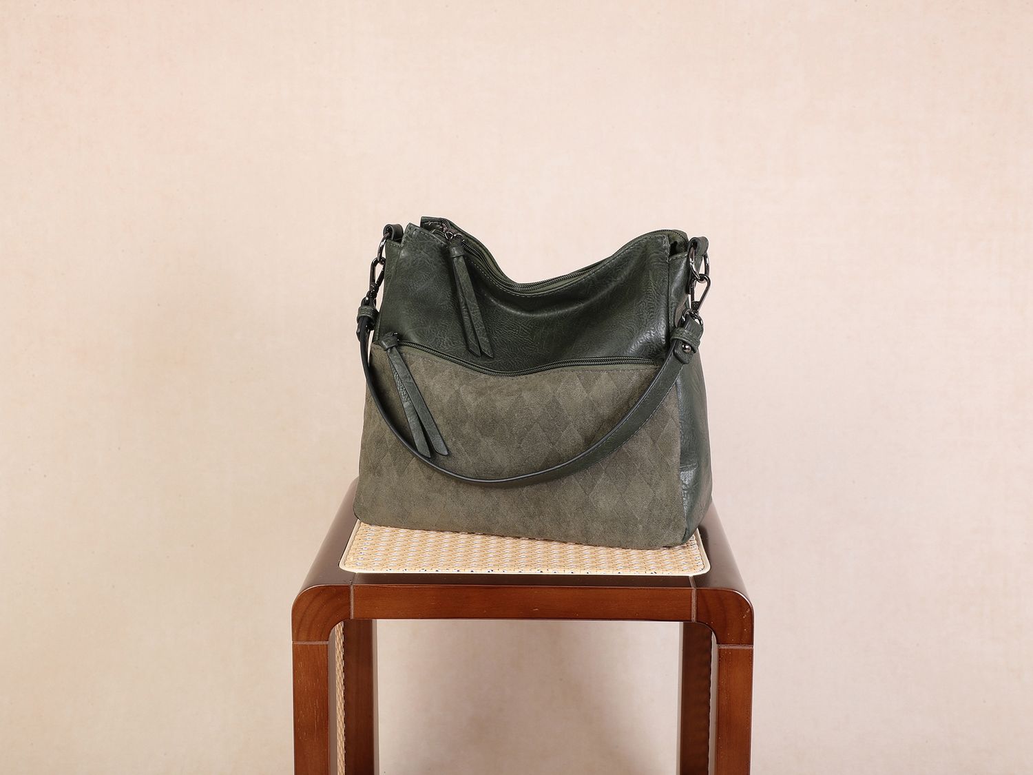 Schoudertas met ruitjesmotief