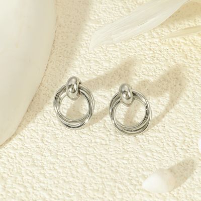 Zilverkleurige oorknopjes met dubbele cirkel