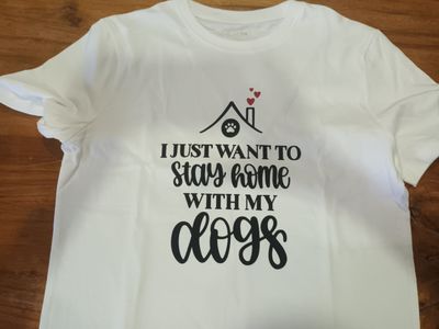 I JUST WANT TO STAY HOME WITH MY DOGS/CATS T-SHIRT