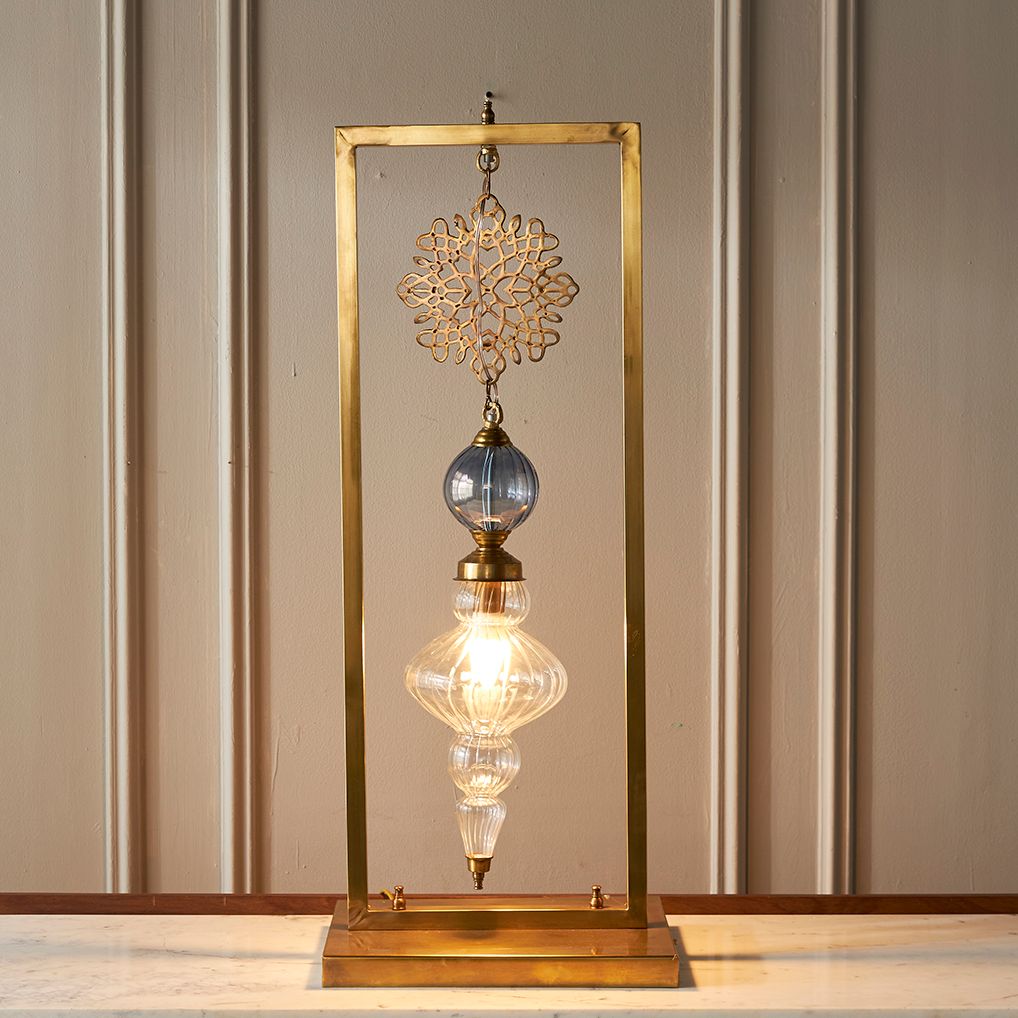 Brass Stand Lampadier