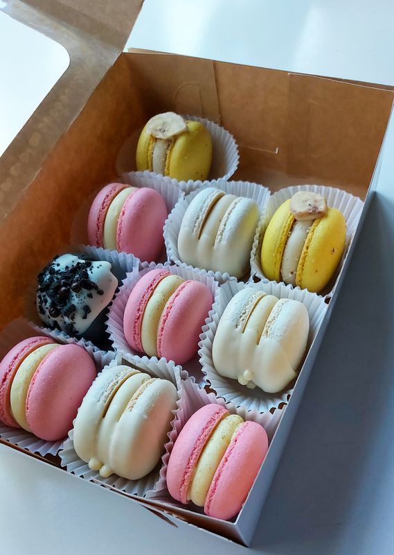 Gourmet Macarons