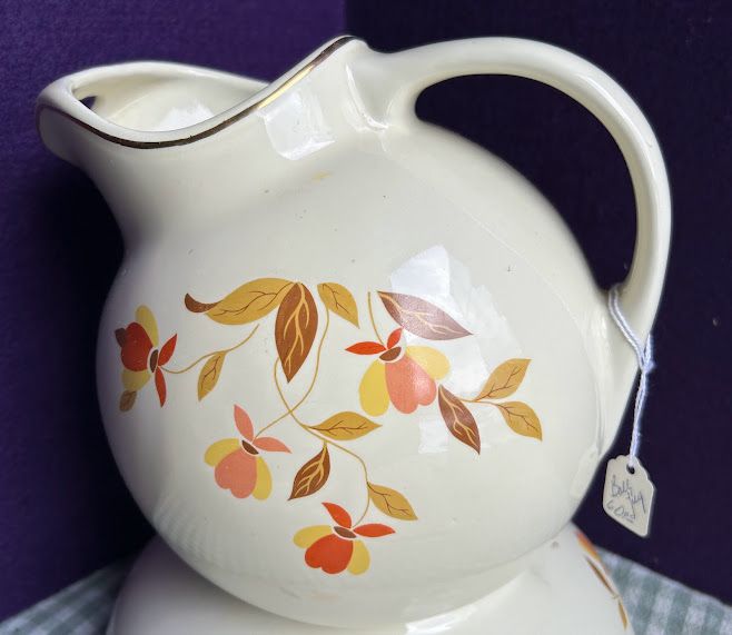 VINTAGE HALL JEWEL TEA AUTUMN LEAF BALL PITCHER 8&quot;