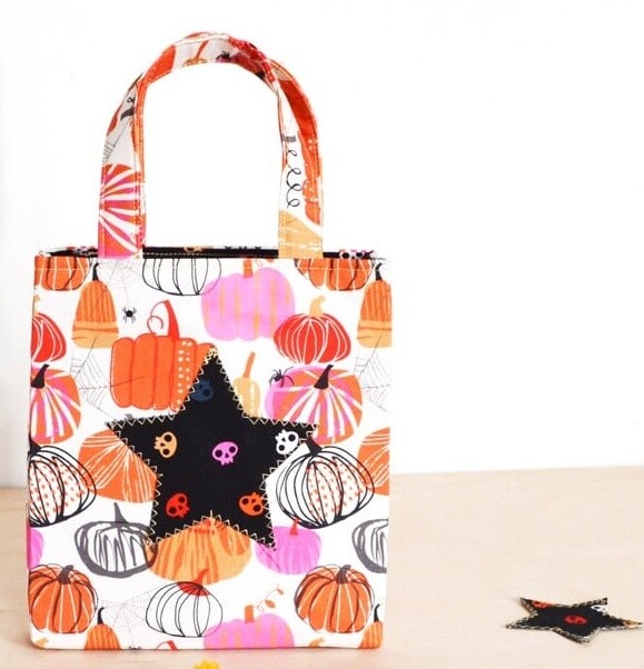FREE DOWNLOAD PATTERN - Trick or Treat Halloween Bag