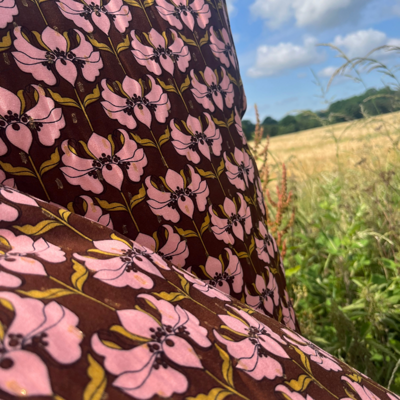 &quot;William Morris&quot; Style Floral - Viscose Dress Fabric - BY METRE