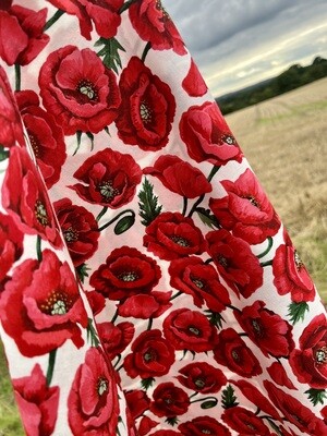 Poppies Blossom White - Cotton - From Fat Quarter