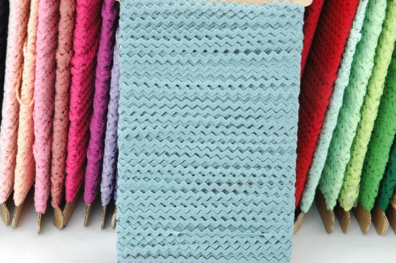Spring - Ric Rac - 5 mm - By Metre