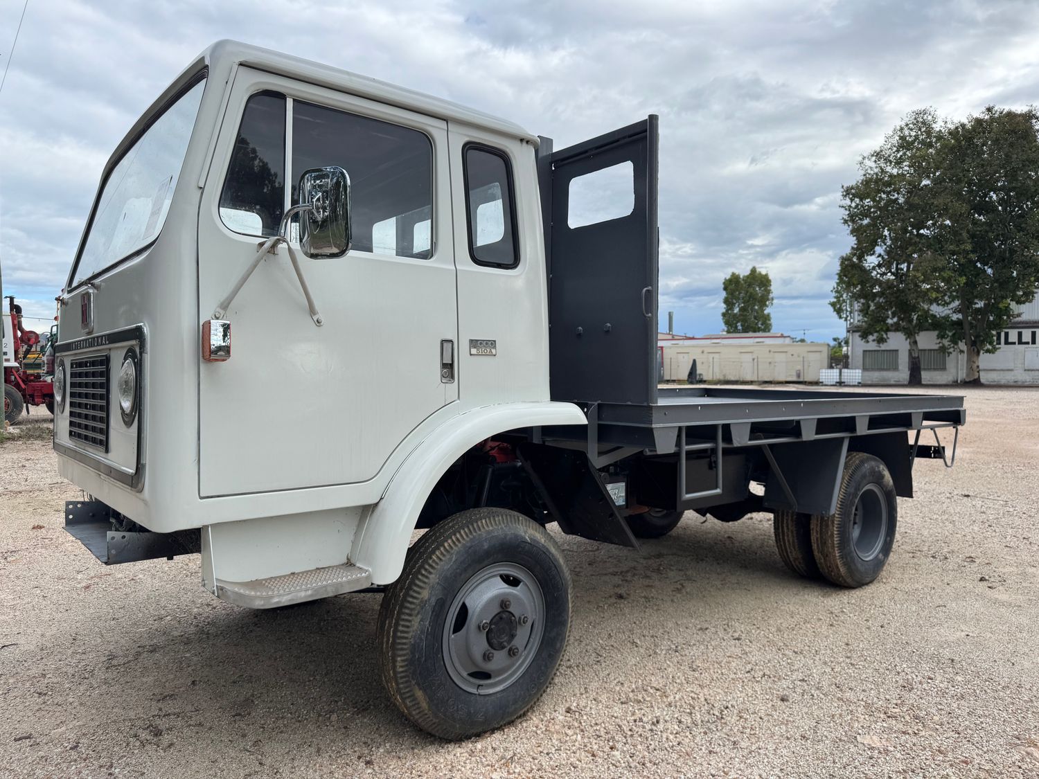 1975 International Acco Flatbed Truck