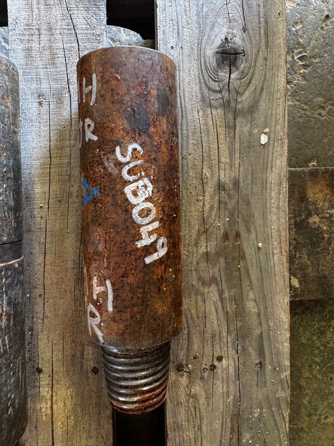 Mayhew JNR Box / Pin