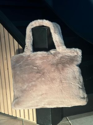 Faux-Fur Shopper