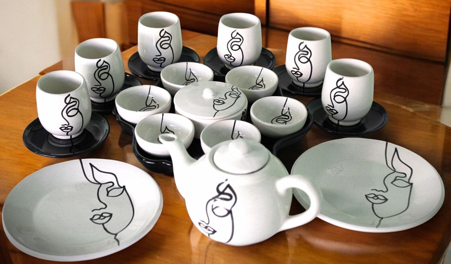 Set Face Art da colazione 25pz - panna e nero