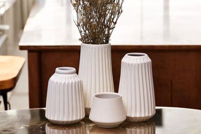 Set di 4 vasi decorativi - bianco
