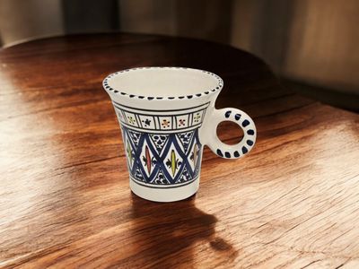 Tazza in Ceramica Artigianale Forma a V | Arabesque Blu