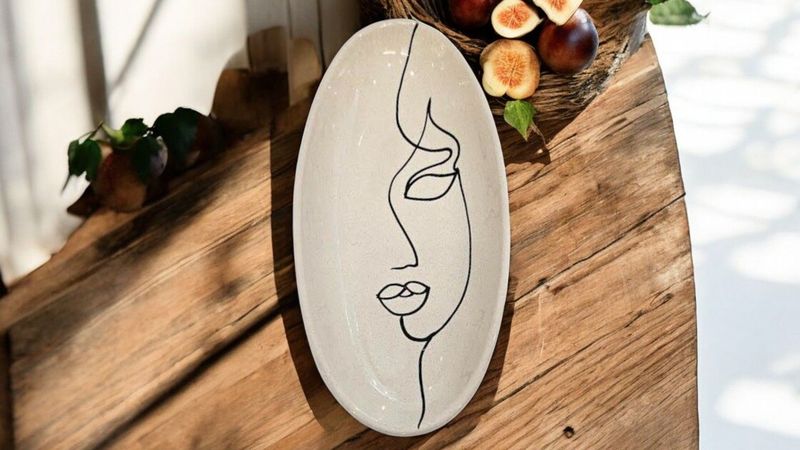 INSALATIERA  OVALE FACE ART 30 CM
