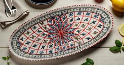 Piatto da portata ovale artigianale "Arabesque Rosso" in ceramica dipinta a mano - Ø 40 cm