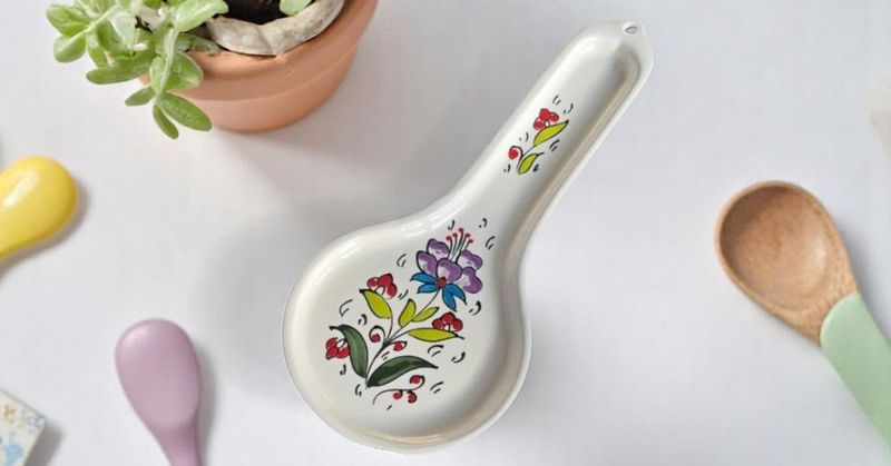 POGGIAMESTOLO IN CERAMICA WARDA DEL FLORES