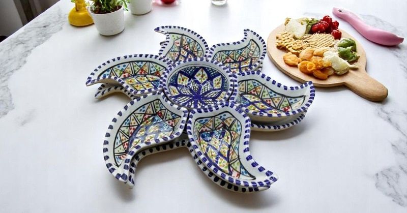 Antipastiera a stella in ceramica colore blu
