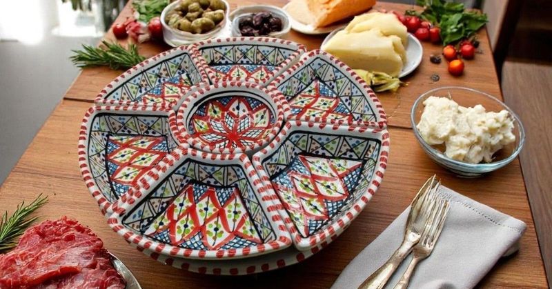 Antipastiera Tonda in Ceramica COLORE ROSSO
