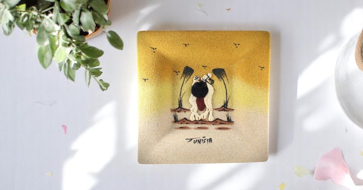 piatto decorativo quadrato  giallo in sabbia 24x5 cm