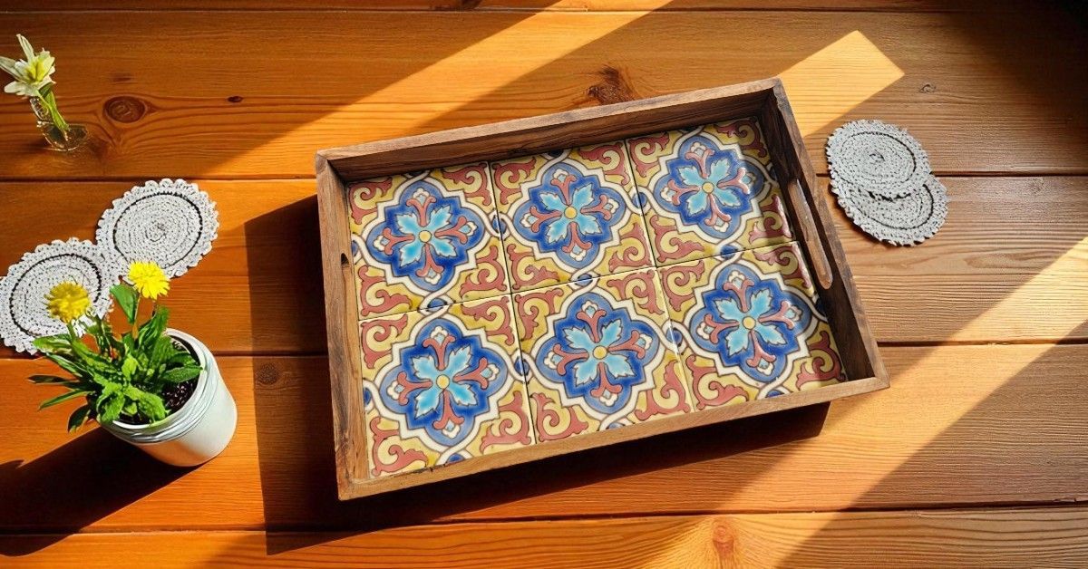 VASSOIO ALHAMBRA IN LEGNO D'ULIVO CON PIASTRELLE IN CERAMICA