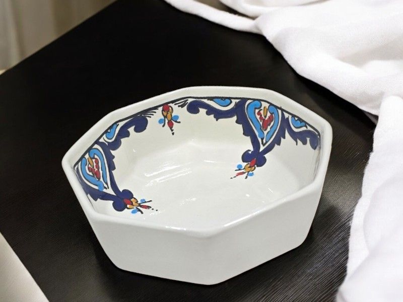 CIOTOLA ESAGONALE - MODELLO LARA CIOTOLA ESAGONALE - MODELLO LARA