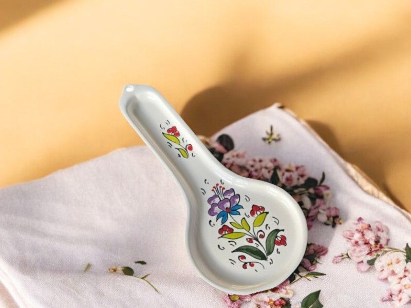 Poggiamestolo in Ceramica Artigianale - Modello Flores Poggiamestolo in Ceramica Artigianale - Modello Flores