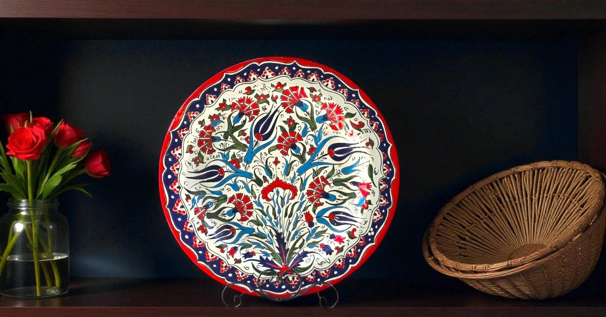 Piatto Decorativo in Ceramica Artigianale, Dipinto a Mano - 