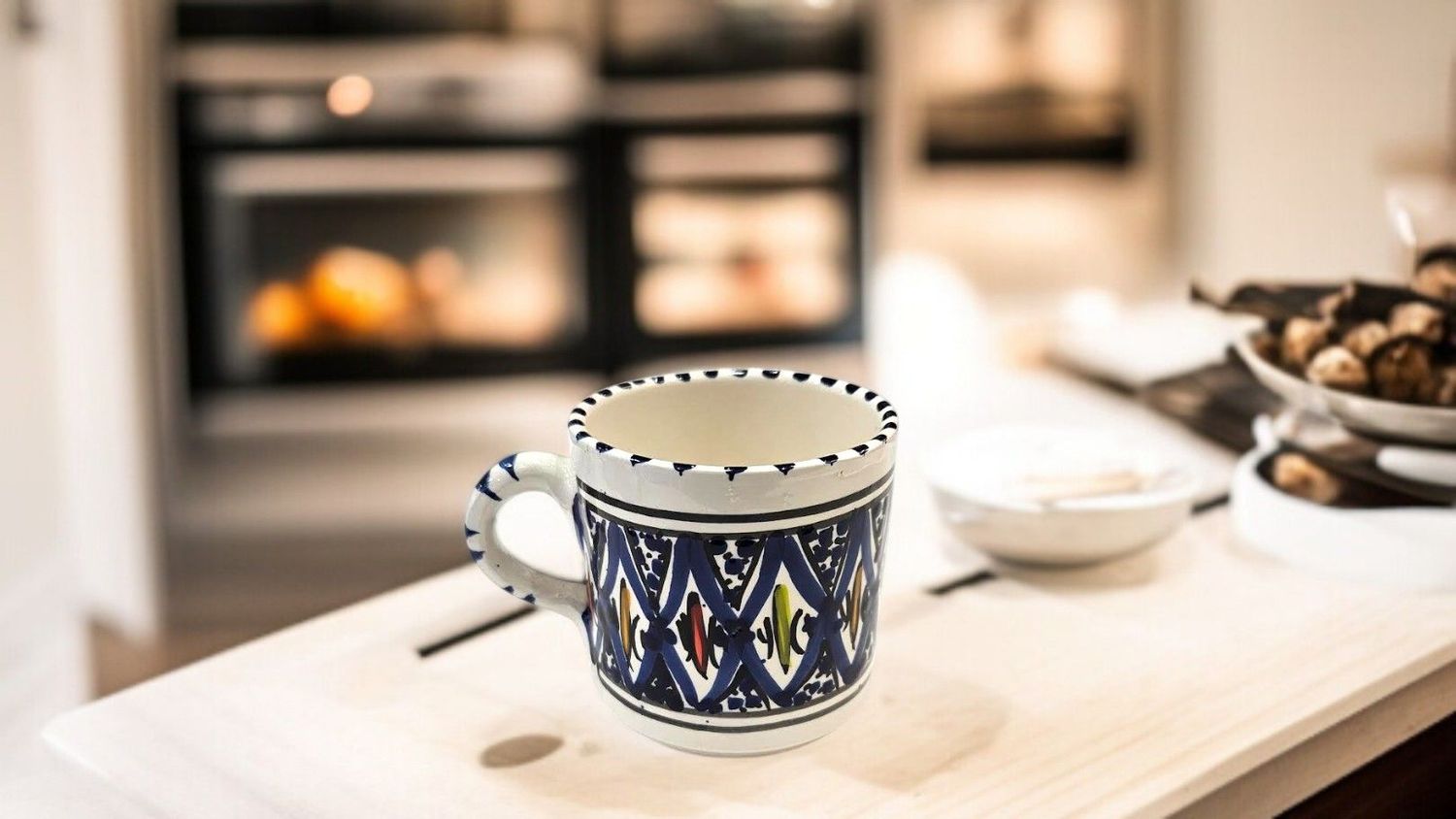 Tazzina in Ceramica Artigianale "Arabesque Blu" - 100% Fatta a Mano, Stile Tunisino - Ideale per Caffè