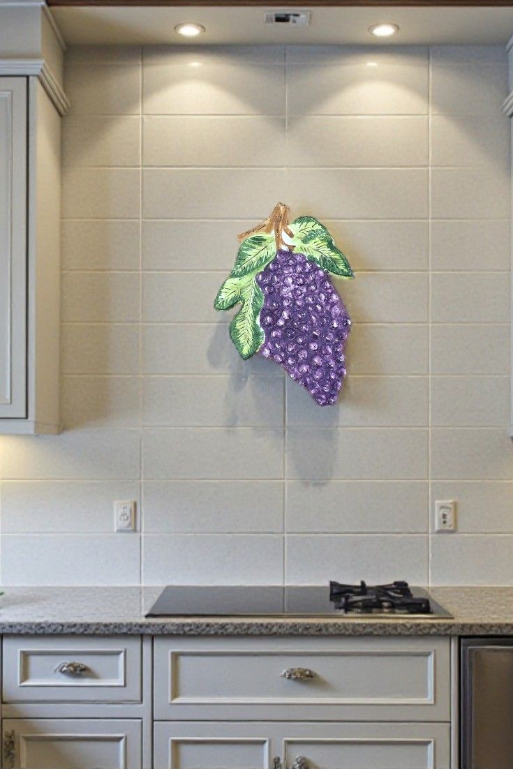 Grappolo d'Uva Artificiale in Ceramica Artigianale – Decorazione da Parete