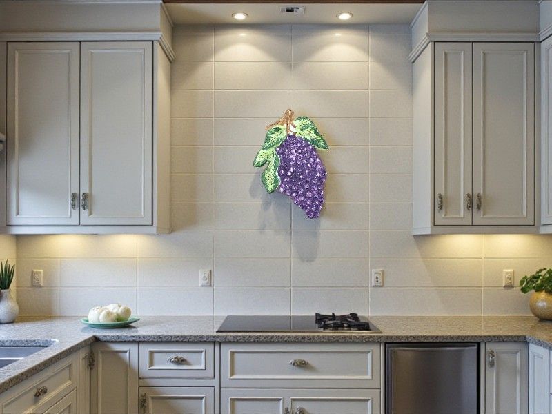 Grappolo d'Uva Artificiale in Ceramica Artigianale – Decorazione da Parete