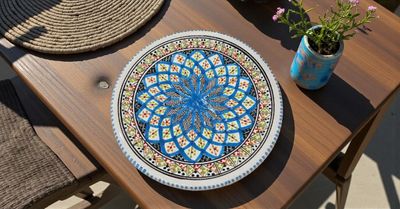 Piatto da Portata in Ceramica Artigianale Tunisina "Arabesque Turchese" - Ø 35 cm