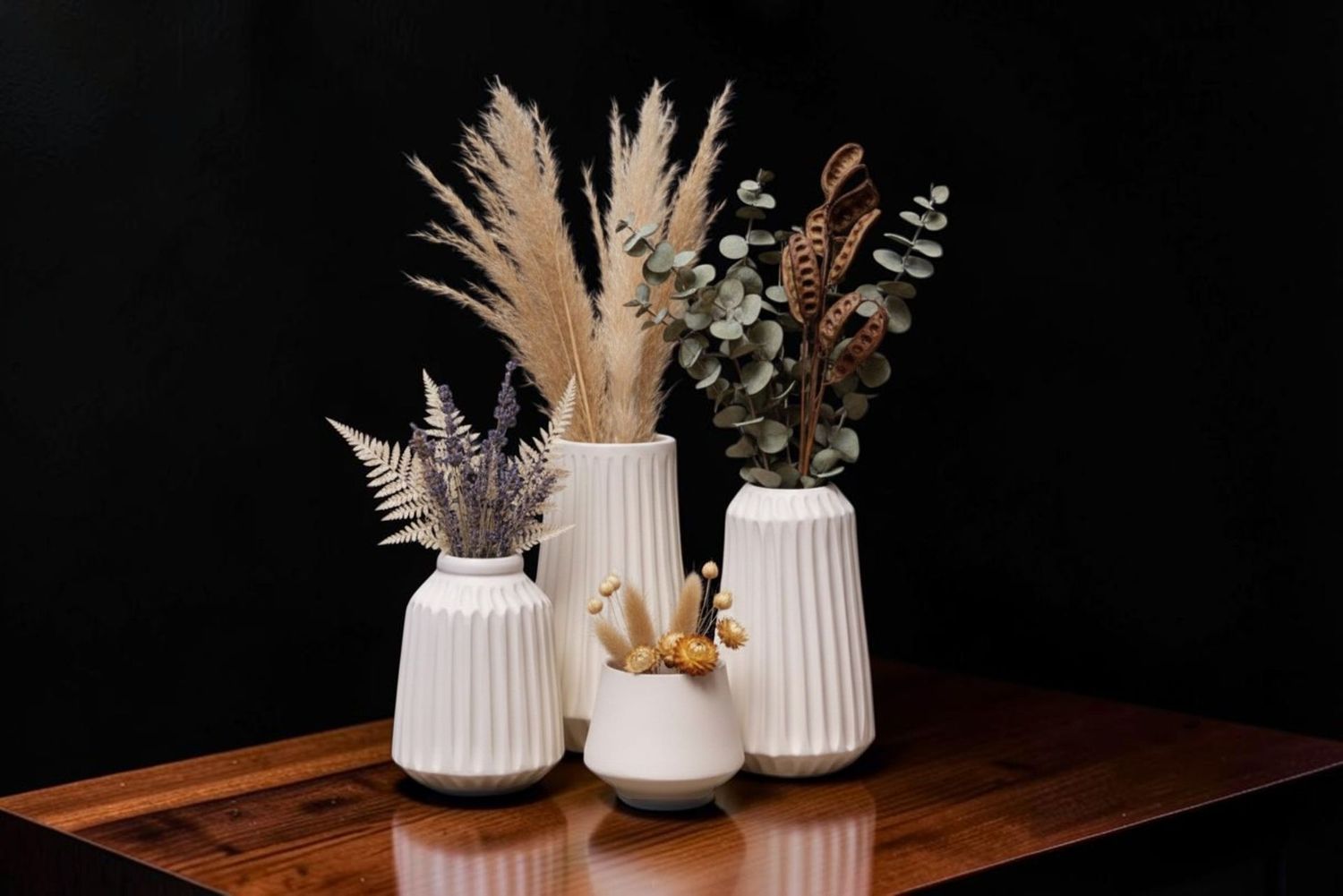 Set di 4 Vasi Decorativi Bianchi in Ceramica Artigianale - Design Minimalista Set di 4 Vasi Decorativi Bianchi in Ceramica Artigianale - Design Minimalista