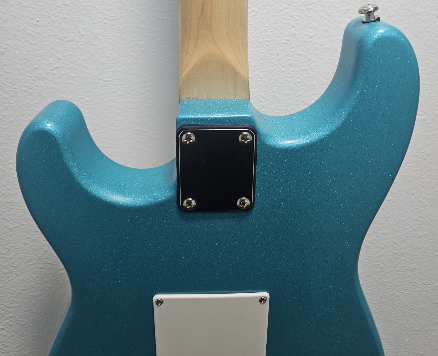 SAGE &quot;SEMI HOLLOW&quot; STRAT STYLE ELECTRIC GUITAR