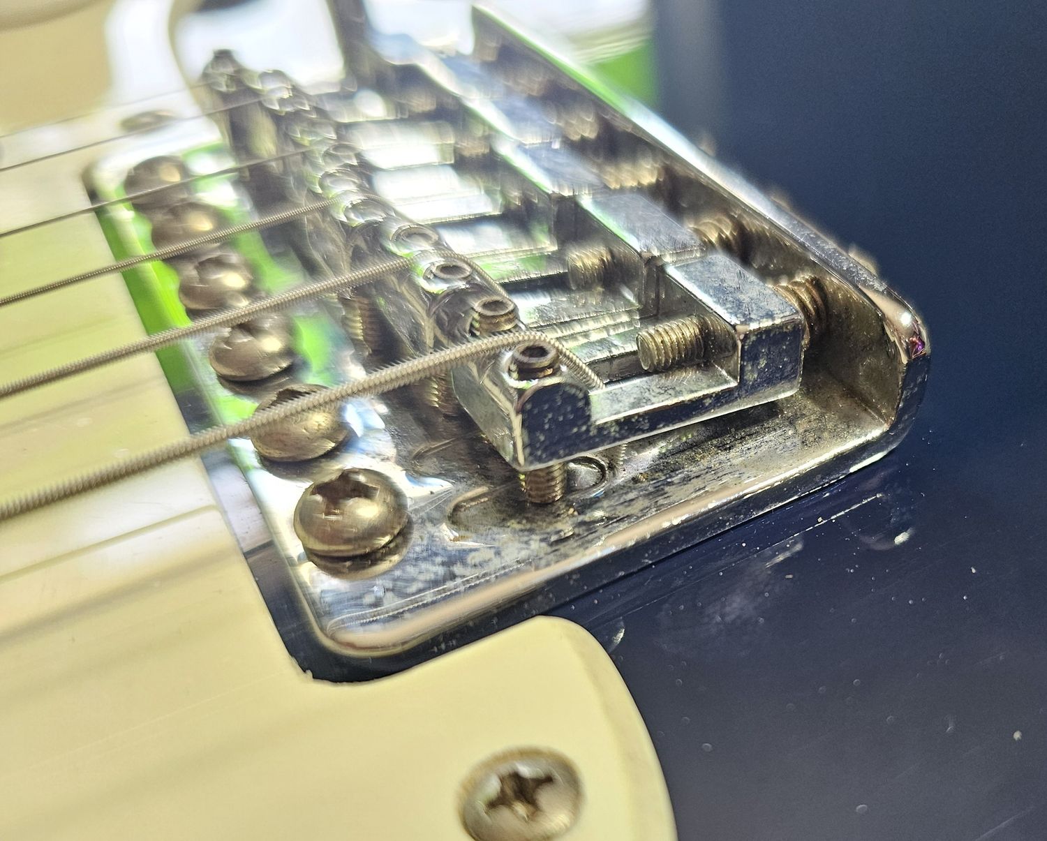 Squier Standard Stratocaster SSS