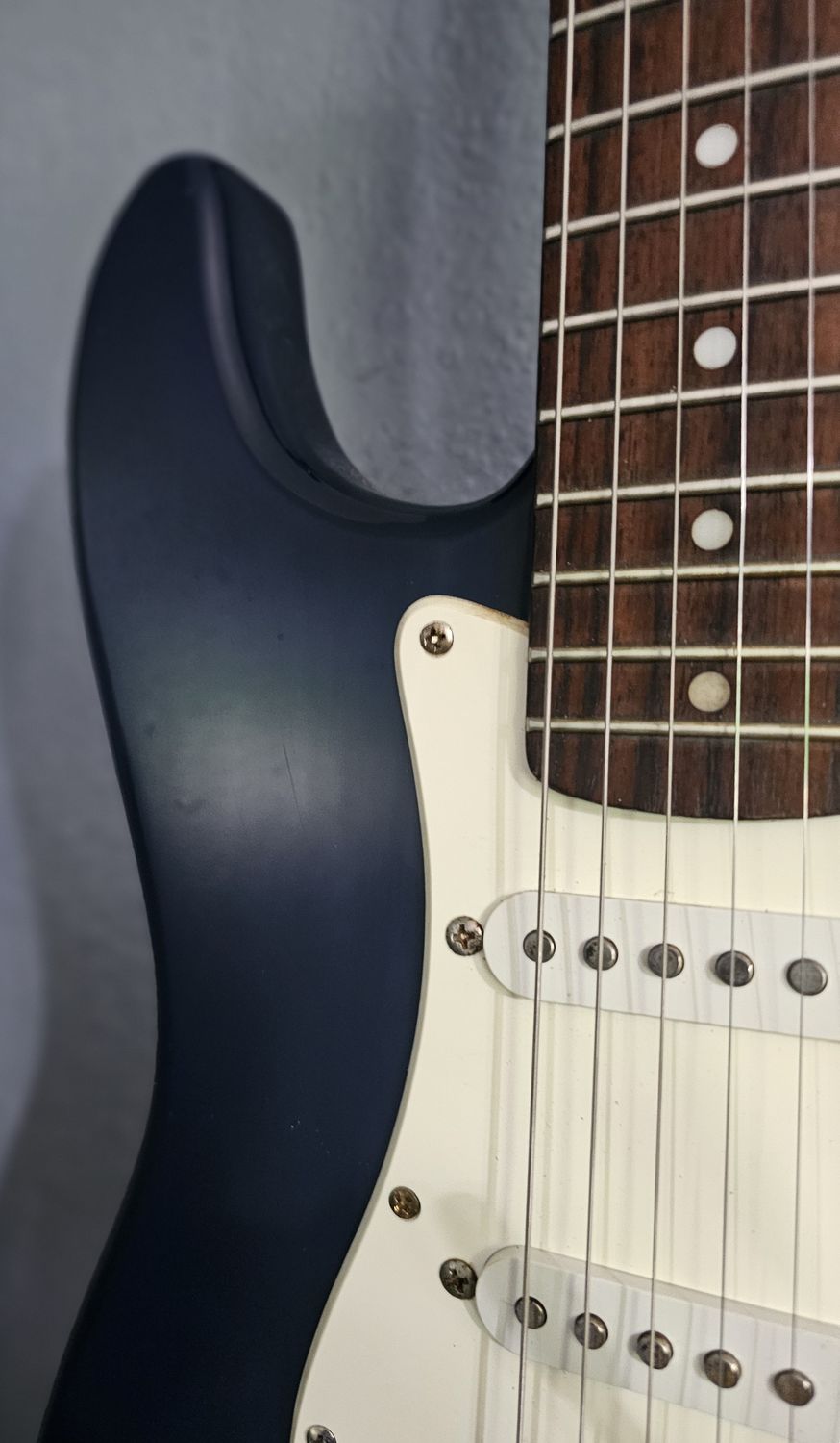 Squier Standard Stratocaster SSS