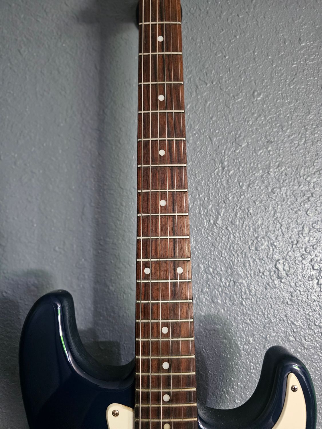 Squier Standard Stratocaster SSS
