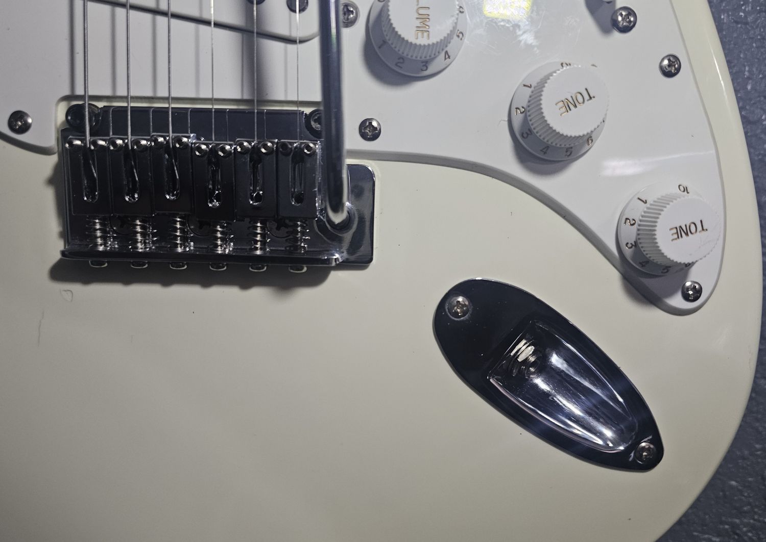 CORT SSS Strat style electric guitar