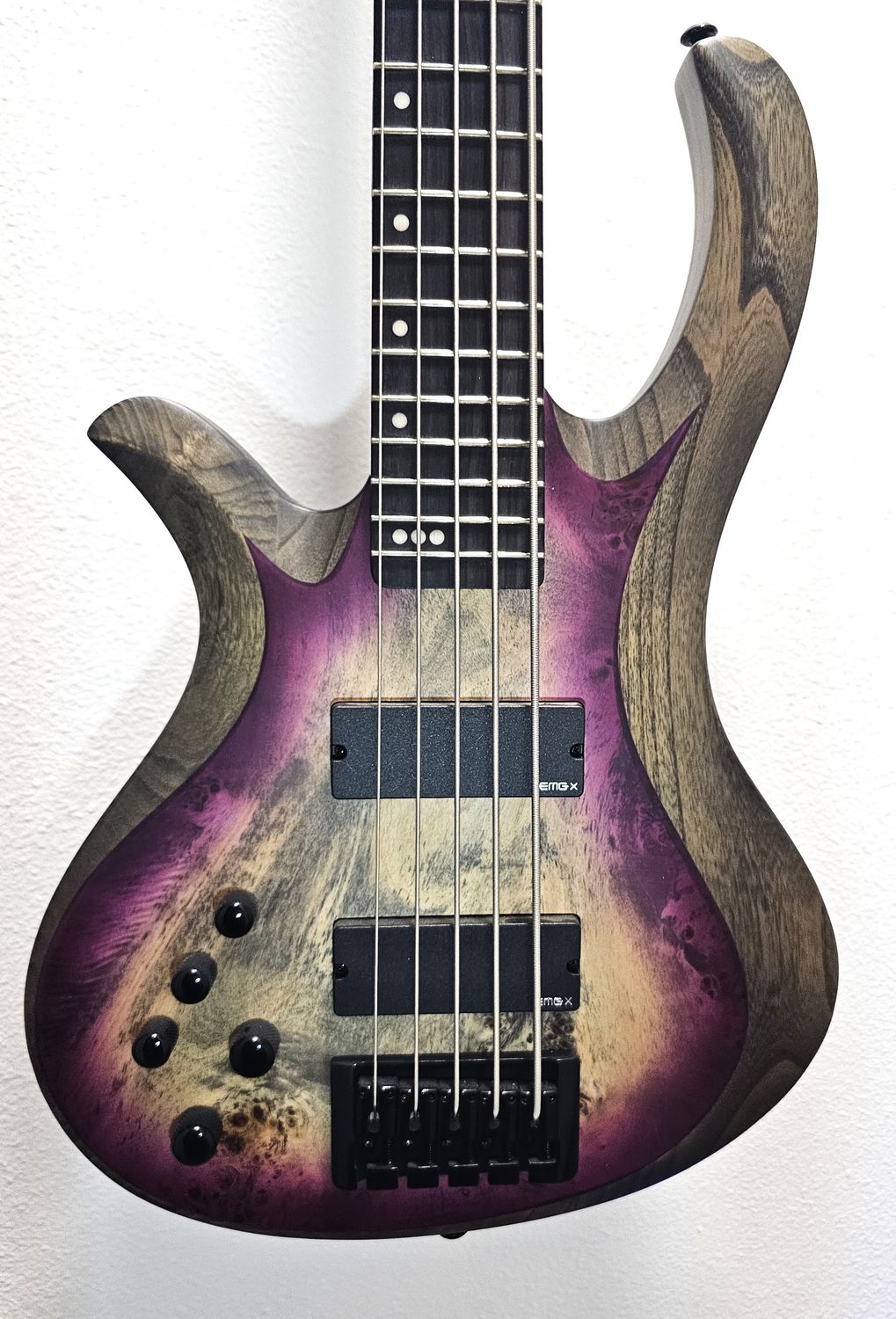 Schecter Riot-5 left-handed electric bass 2020 Model