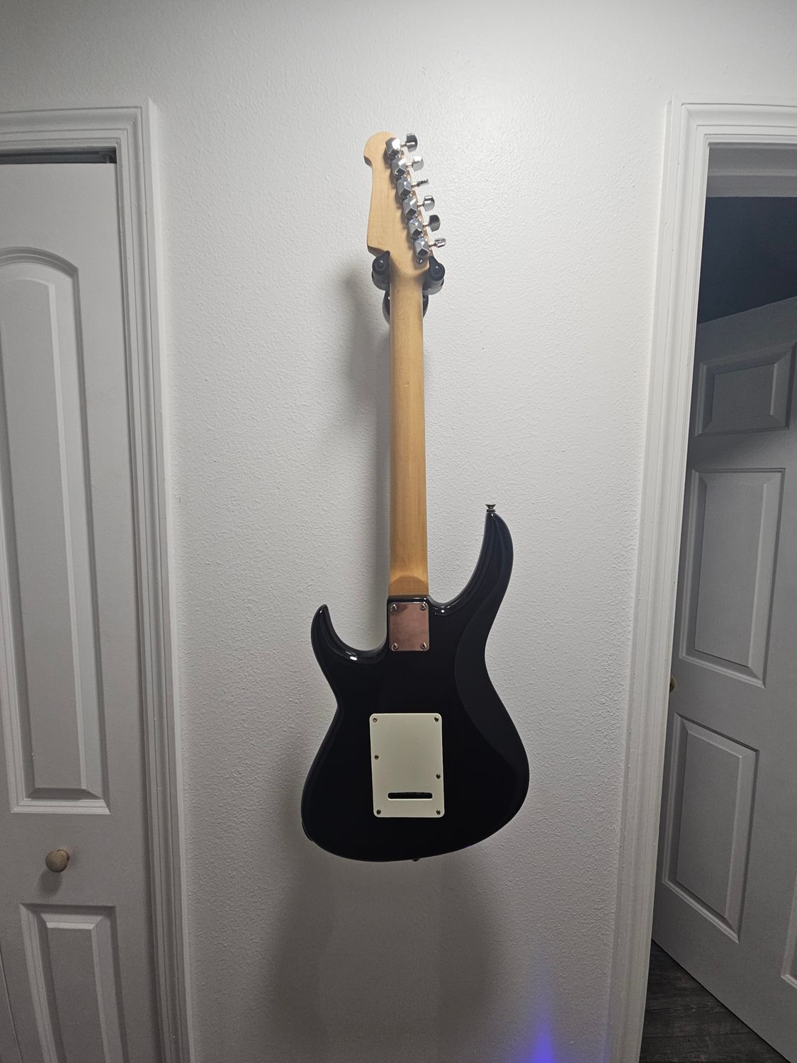Carlo Robelli HSS Black Electric Guitar