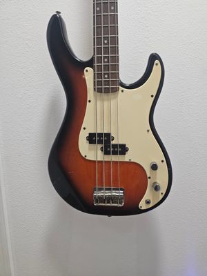 Peavey Milestone Vintage Burst 4 String Bass Guitar