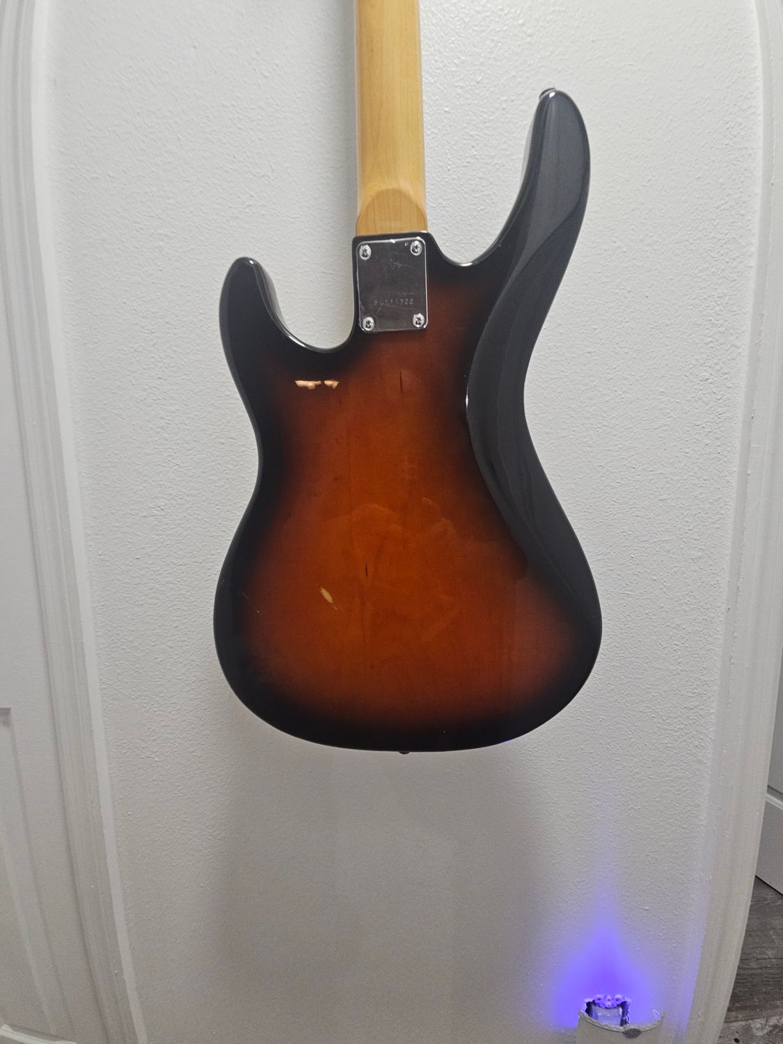 Peavey Milestone Vintage Burst 4 String Bass Guitar