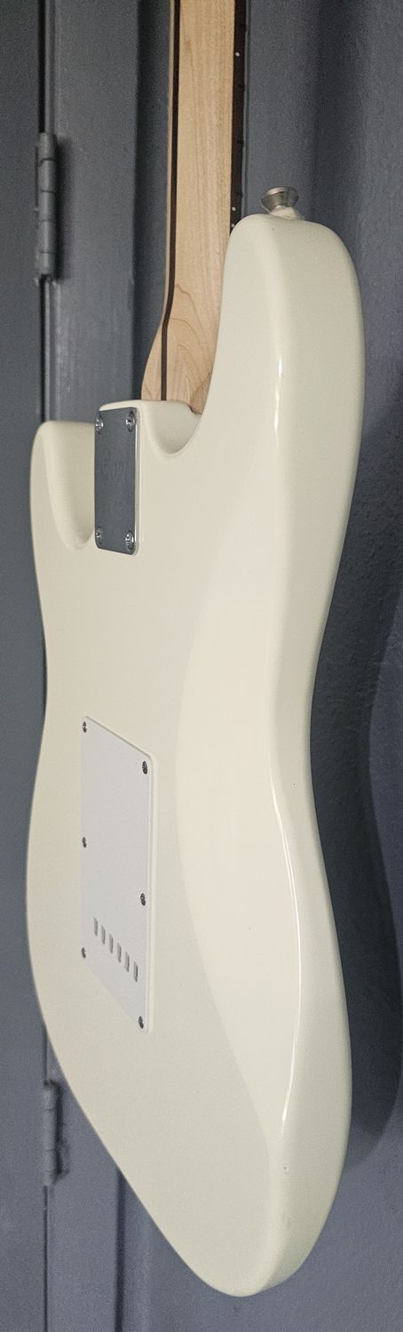 CORT SSS Strat style electric guitar