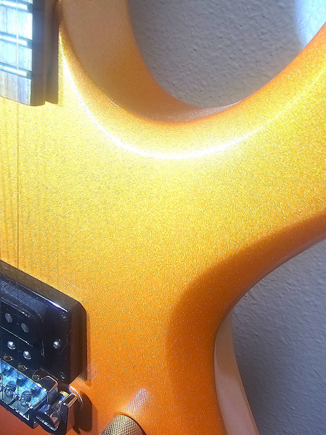 ​The B.C. Rich Warlock CUSTOM candy tangerine pearl coat paint!