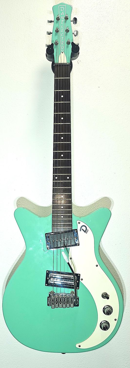 Danelectro 59XT - Aqua with Wilkinson Tremolo (D59XT)