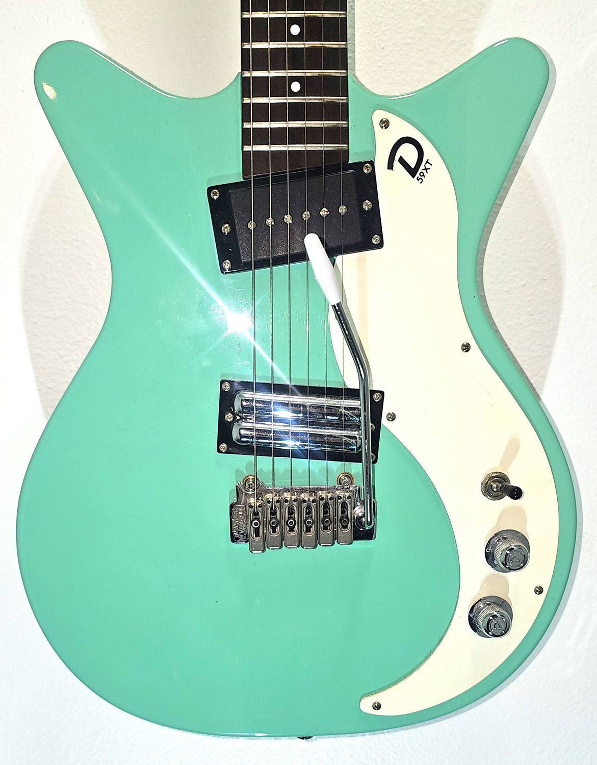 Danelectro 59XT - Aqua with Wilkinson Tremolo (D59XT)