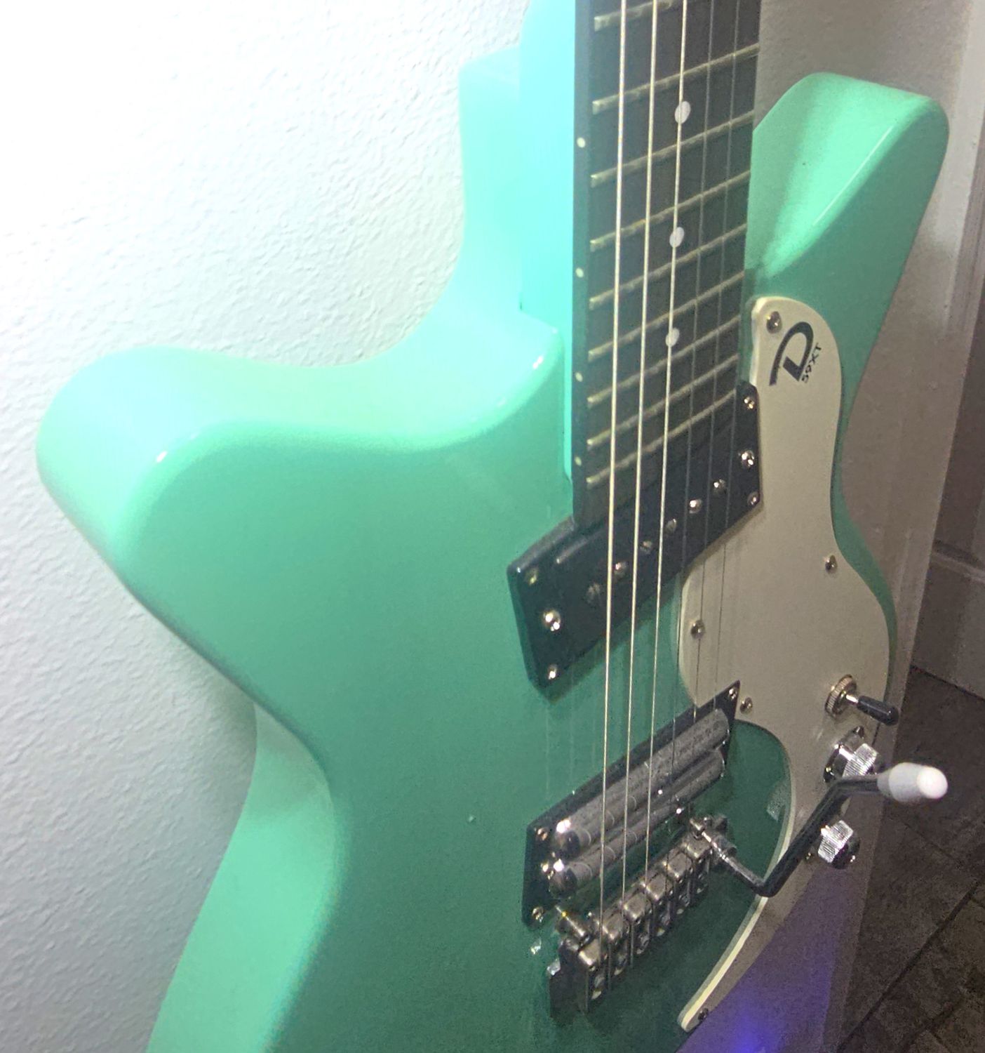 Danelectro 59XT - Aqua with Wilkinson Tremolo (D59XT)