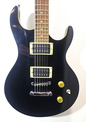 Silvertone SPN-5 Solid Body Electric Black Gloss W/Cream Binding