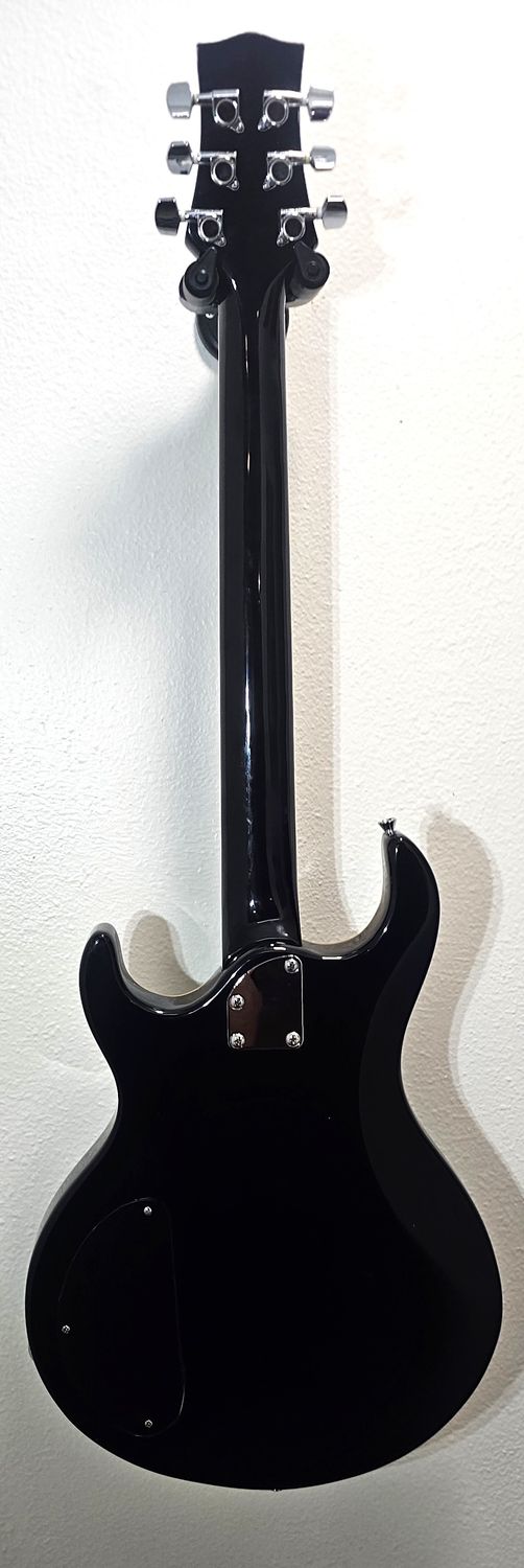 Silvertone SPN-5 Solid Body Electric Black Gloss W/Cream Binding