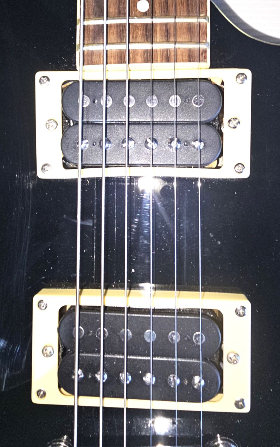 Silvertone SPN-5 Solid Body Electric Black Gloss W/Cream Binding